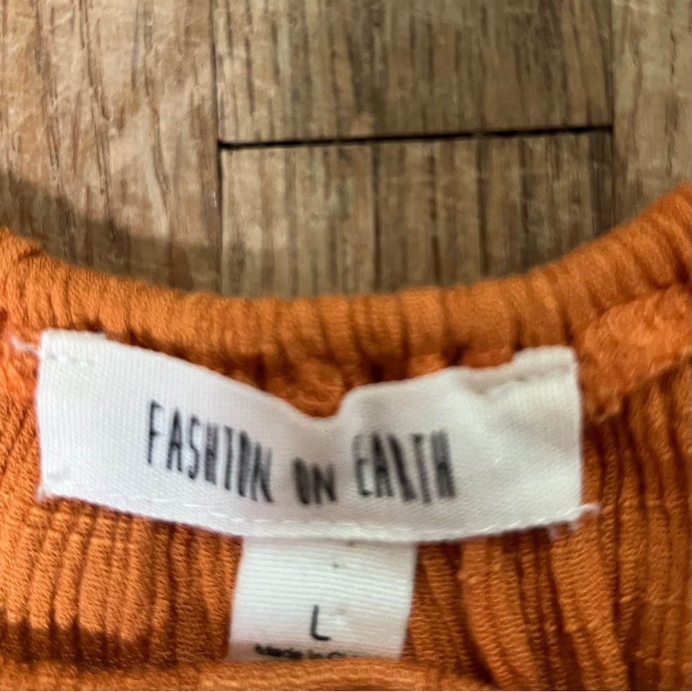 FASHION ON EARTH CAMI BLOUSE - Picture 3 of 3